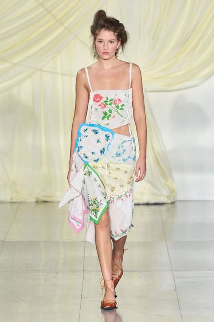 Yuhan Wang S/S 23 Show — Yuhan Wang