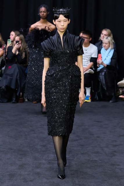 Richard Quinn S/S 23 Show — Richard Quinn