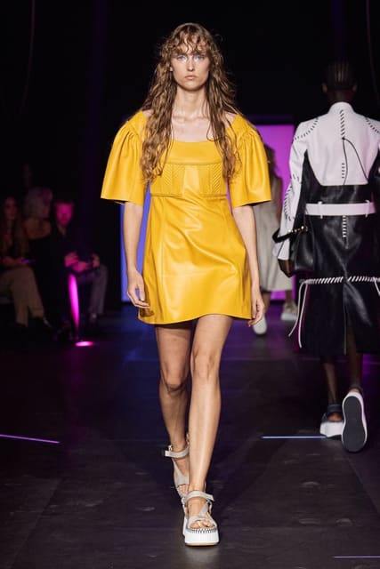 Chloé S/S 23 Show — Chloé