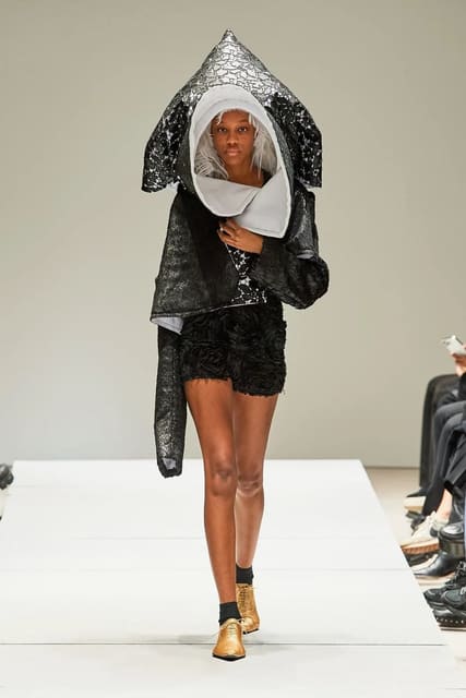 Comme des Garçons S/S 23 Show — Comme des Garçons