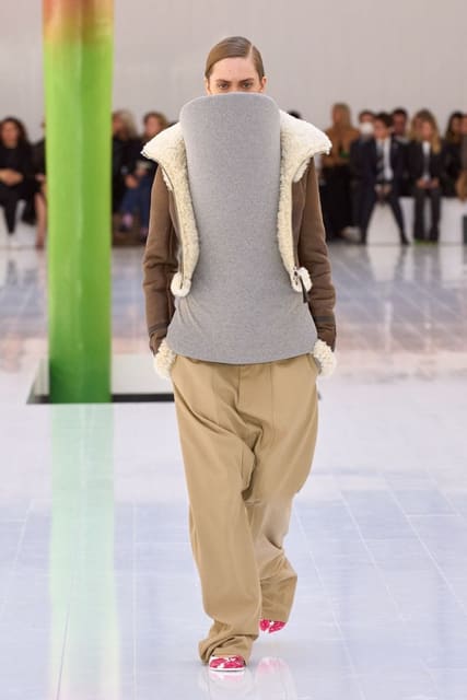 Loewe S/S 23 Show — Loewe