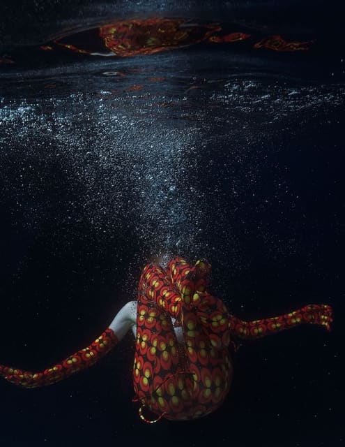 Efeito Cascata by photographer Silvia Dr... — Vogue Portugal