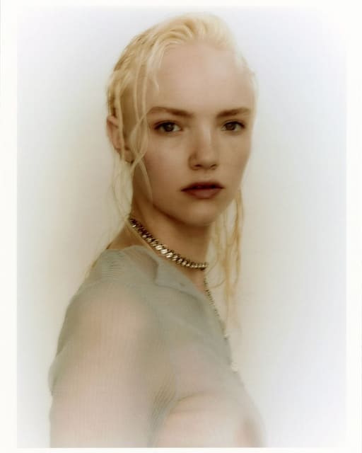 Eline by Maxime Froge
