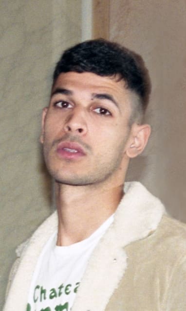 Le mannequin Ali Latif évoque son adolescence avec "La mauvaise réputation" — i-D online