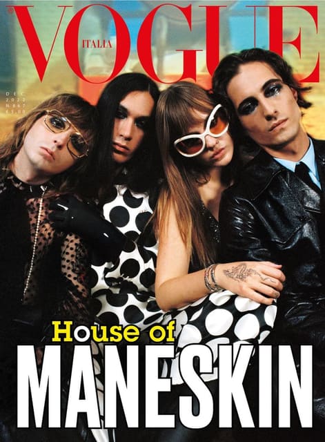 Vogue Italia December 2022 Cover — Vogue Italia