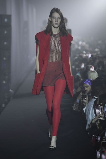 Raf Simons S/S 23 Show — Raf Simons