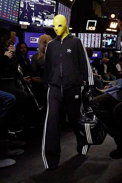 Balenciaga Resort 2023 Show New York — Balenciaga