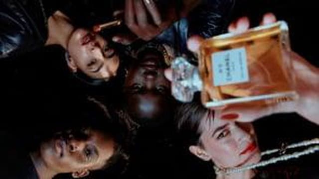 Chanel Holiday Gift 2022 Campaign — Chanel