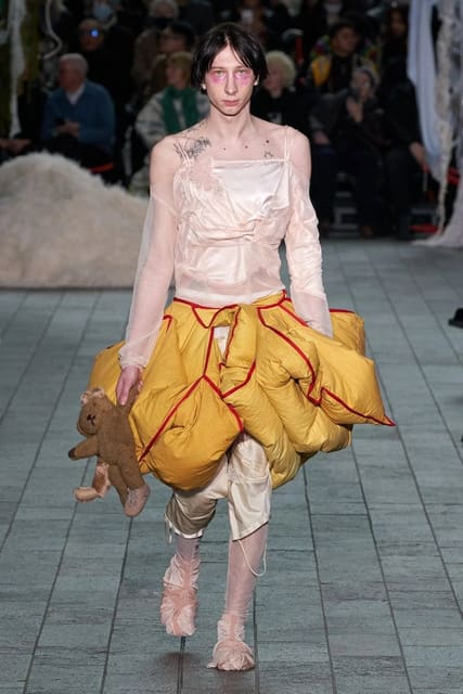 Central Saint Martins F/W 22 Show — Central Saint Martins MA