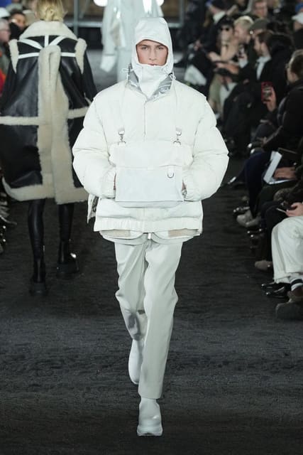 Sacai F/W 23 Men's & Pre-Fall 2023 Show — Sacai