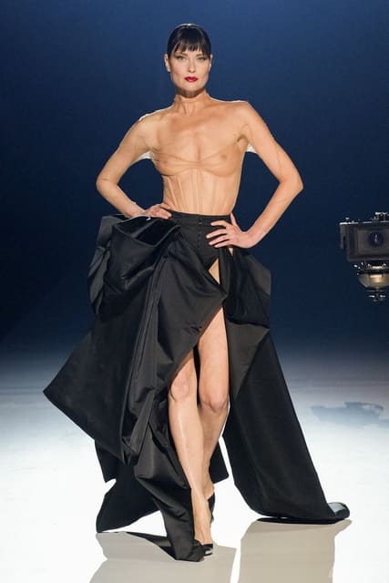 Mugler F/W 23 Show — Mugler