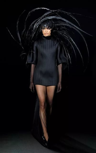 Robert Wun Haute Couture Spring 2023 Show London — Robert Wun