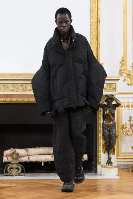 Feng Chen Wang F/W 23 Show — Feng Chen Wang