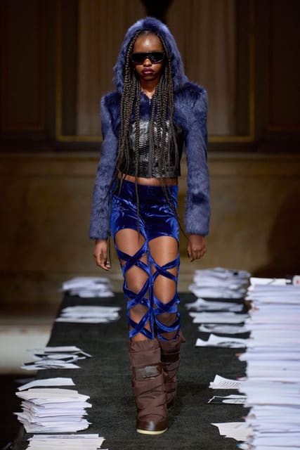 Kim Shui F/W 23 Show — Kim Shui