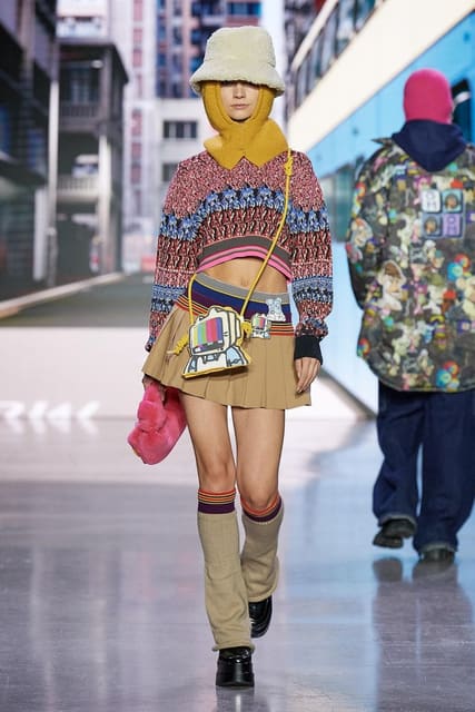 Vivienne Tam F/W 23 Show — Vivienne Tam