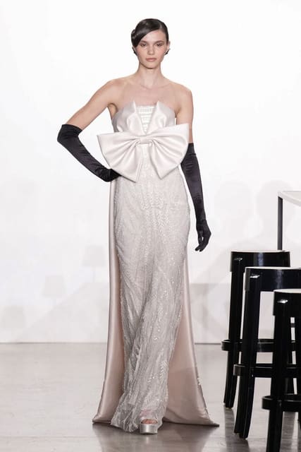 Badgley Mischka F/W 23 Show — Badgley Mischka
