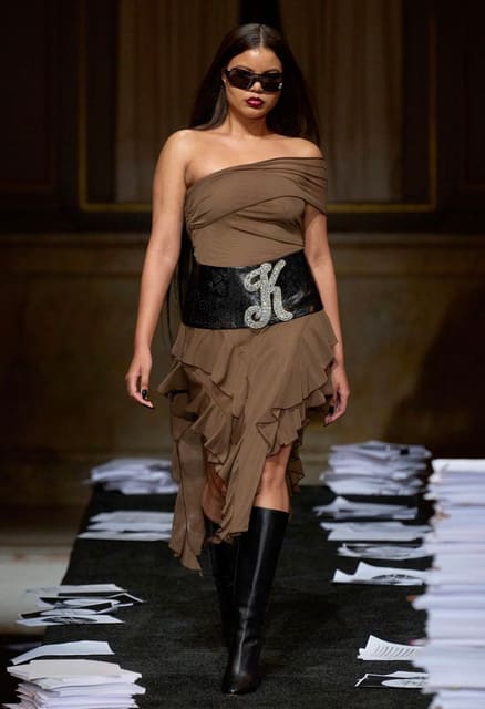 Kim Shui F/W 23 Show — Kim Shui