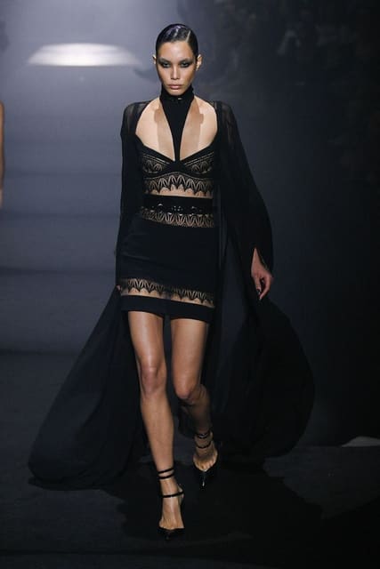 Julien Macdonald F/W 23 Show — Julien Macdonald