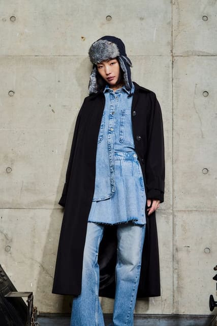 ZARA WOMEN 23SS `The Weekday Trench' Pho... — Zara