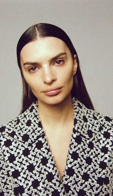 Simkhai - F/W 23 - Emily Ratajkowski — Simkhai