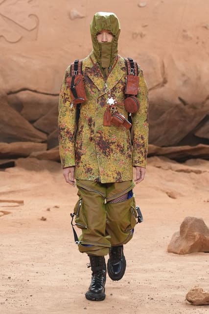 Off-White F/W 23 Show — Off-White