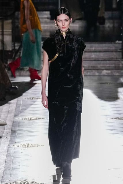 Uma Wang F/W 23 Show — Uma Wang