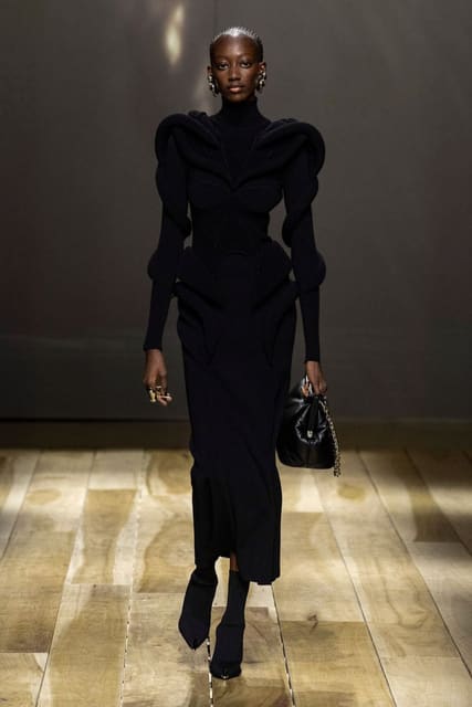 Alexander McQueen F/W 23 Show — Alexander McQueen
