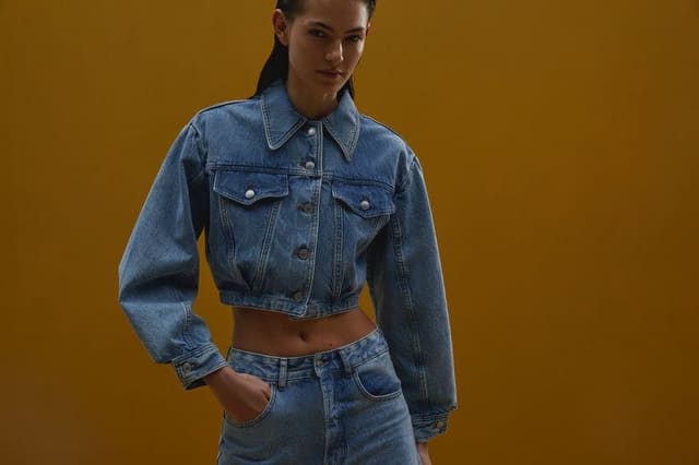 Lois Jeans SS23 Campaign by Uliana Batiuk — Lois Jeans
