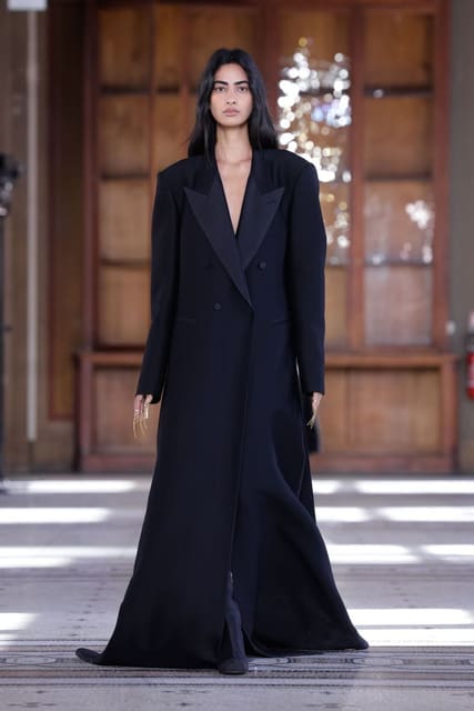 KIMHEKIM F/W 23 Show — KIMHĒKIM