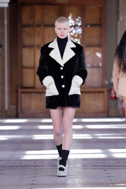 KIMHEKIM F/W 23 Show — KIMHĒKIM