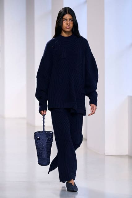 Mame Kurogouchi F/W 23 Show — Mame Kurogouchi