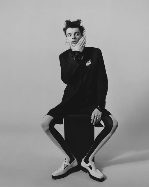 New Romantics — V Man