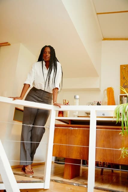 Une fille, un style : dans le loft de Na... — Vogue.fr