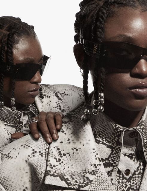 Flohio in conversation with Eve — Heroine Magazine