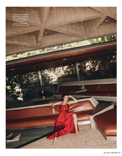 Out of Office — Madame Germany
