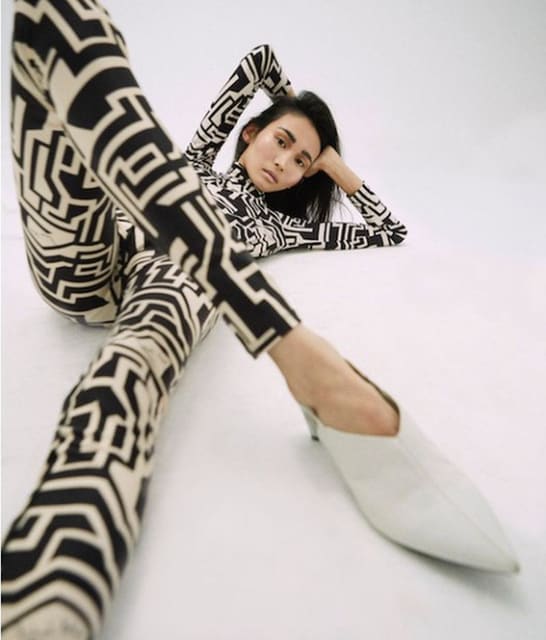 Standing Still — Schön Magazine