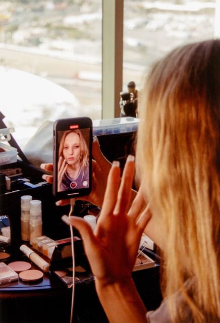 Photographer Sophia Wilson takes us behind the scenes at the Grammys — i-D online