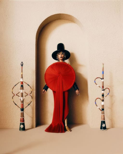Erykah Badu — Elle Brasil