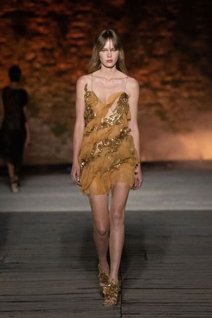 Alberta Ferretti Resort 2024 Show Rimini — Alberta Ferretti