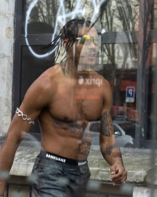 Saggers — Carcy Magazine