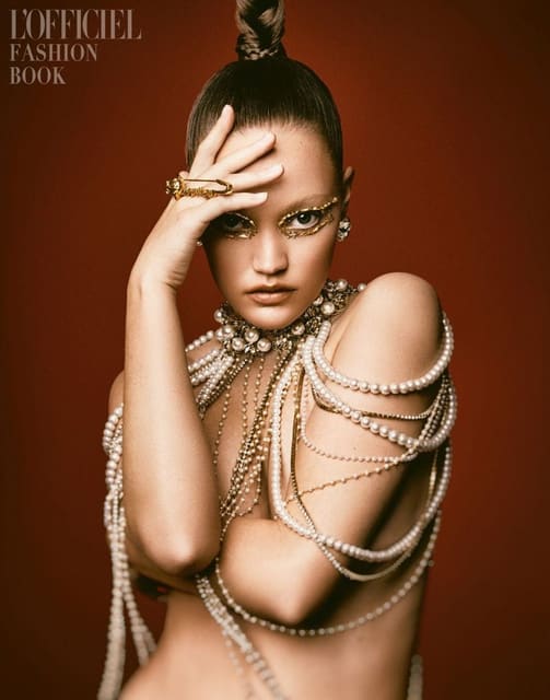 CHAÎNES D’OR by Dani Sax — L'Officiel Fashion Book Australia