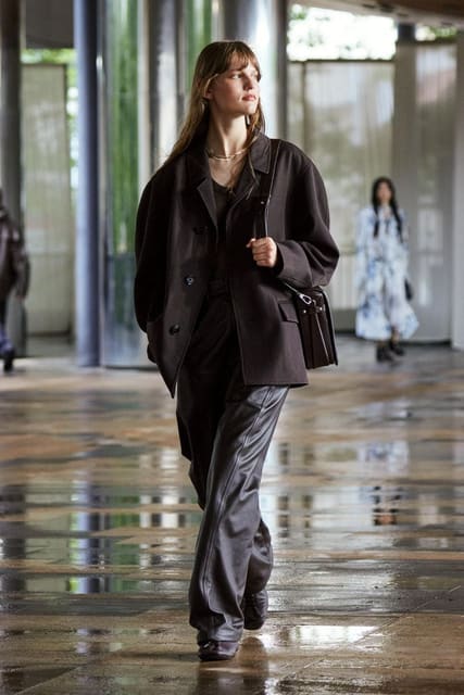 Sade van der Hoeven — 2