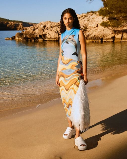 LA CRIQUE — Marie Claire France