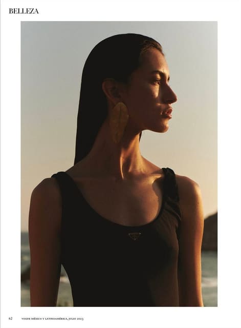 Gloriosos Baños de Sol — Vogue Mexico