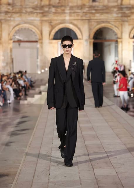 Dolce & Gabbana Alta Sartoria 2023 Show ... — Dolce & Gabbana