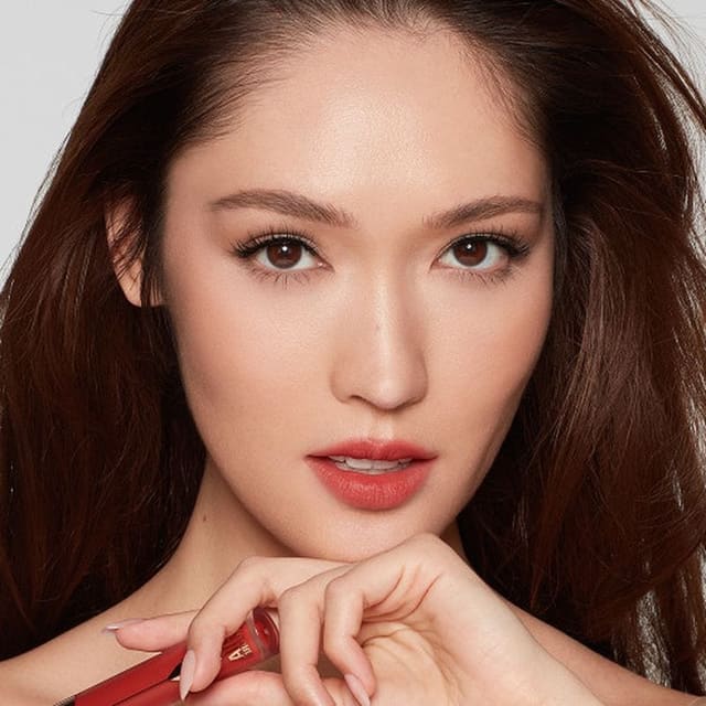 Charlotte Tilbury Airbrush lip blur — Charlotte Tilbury Beauty