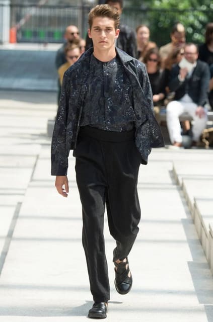 Issey Miyake S/S 17 Men's Show — Issey Miyake
