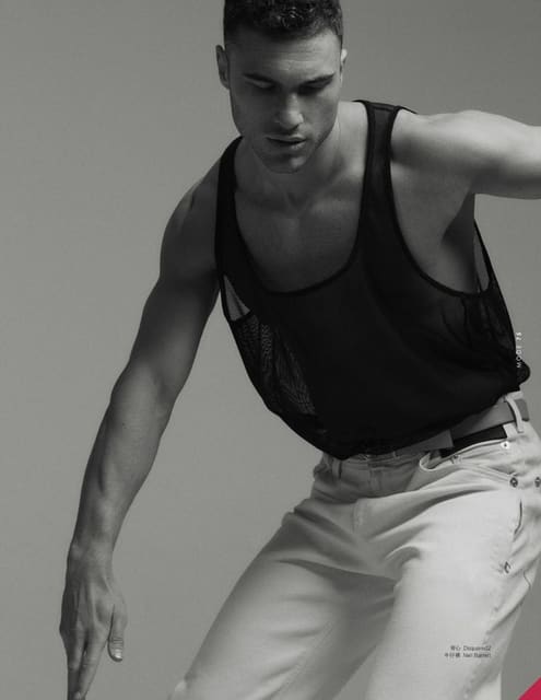 Dean Perona — 4