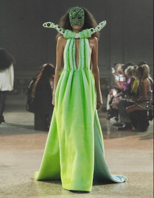 AREA F/W 23 Show — Area