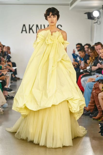 Aknvas S/S 24 Show — Aknvas